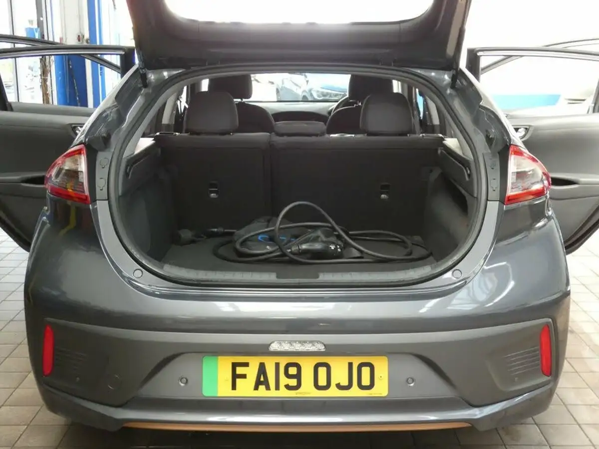 2019-hyundai-ioniq-e-premium-electric-88kw-big-48
