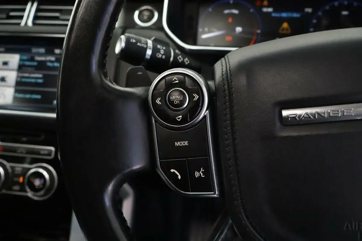 2013-land-rover-range-rover-44-sdv8-vogue-se-big-23