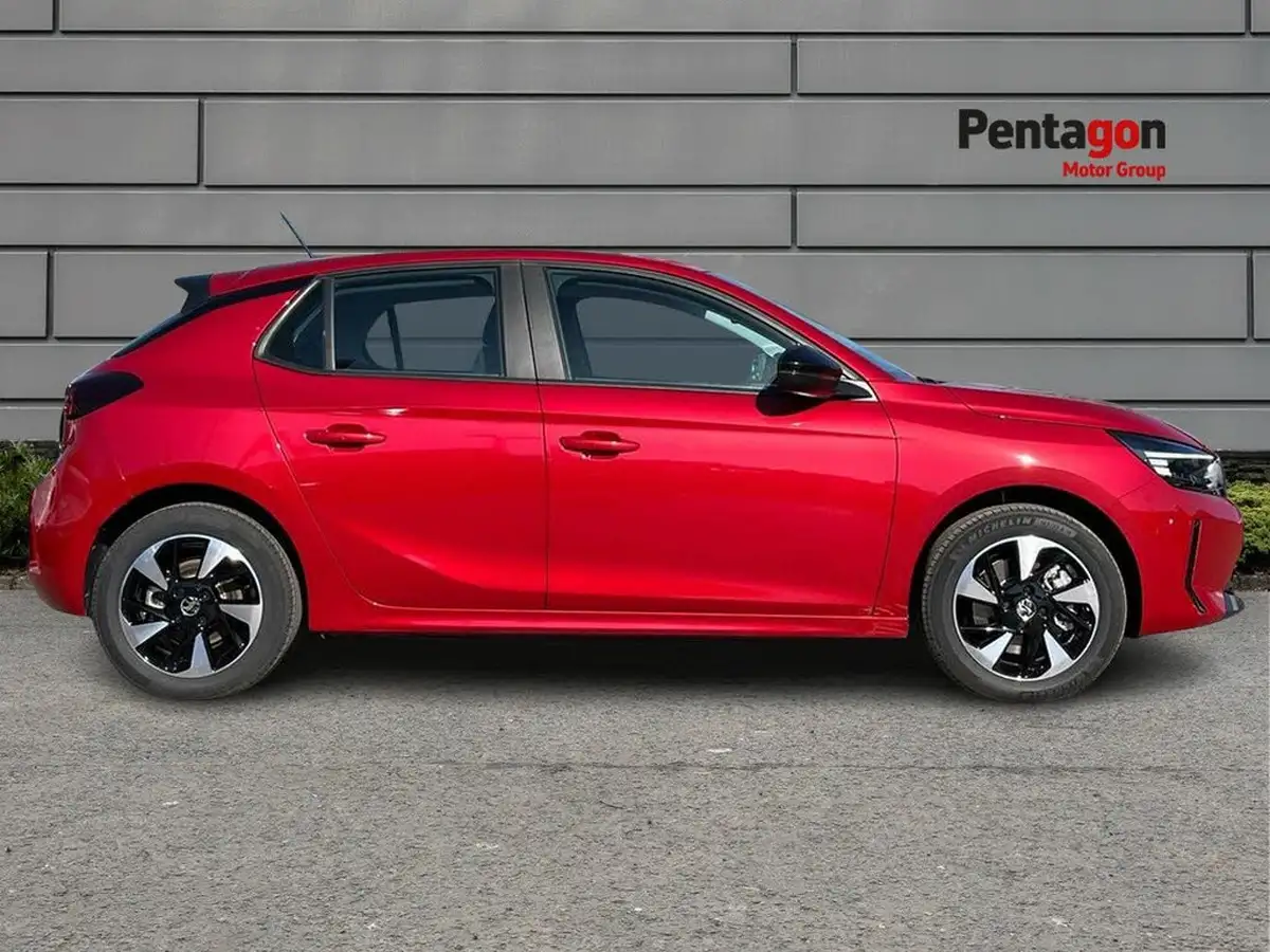 2025-vauxhall-corsa-e-design-electric-136ps-50kwh-big-10