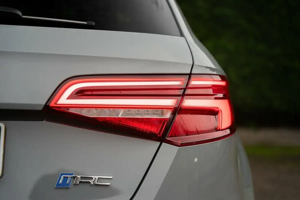 2019-audi-rs3-25-tfsi-sportback-5d-big-23