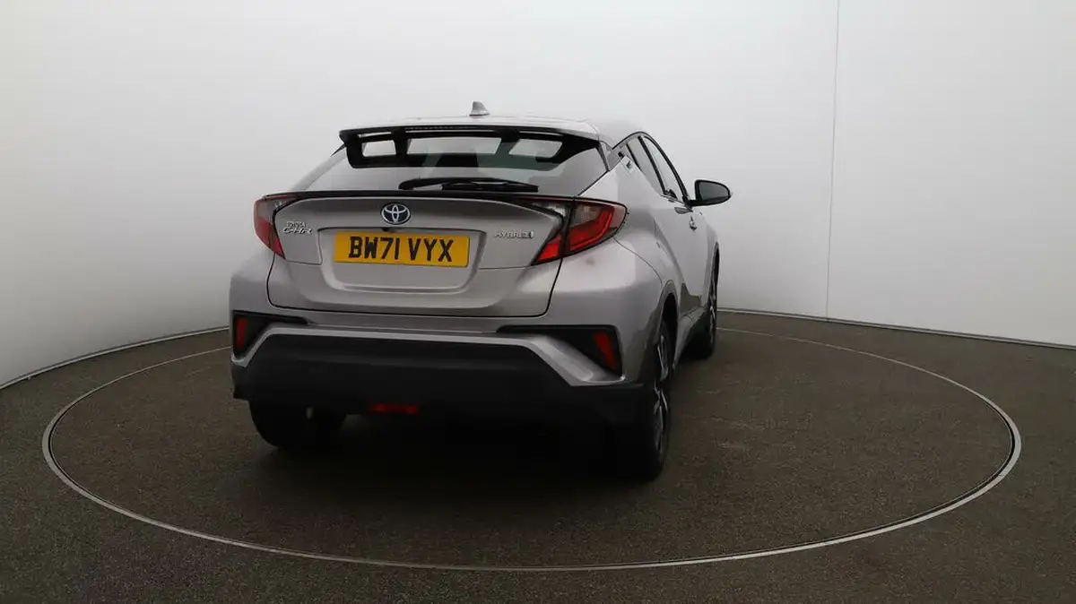 2022-toyota-c-hr-18-vvt-i-design-big-48