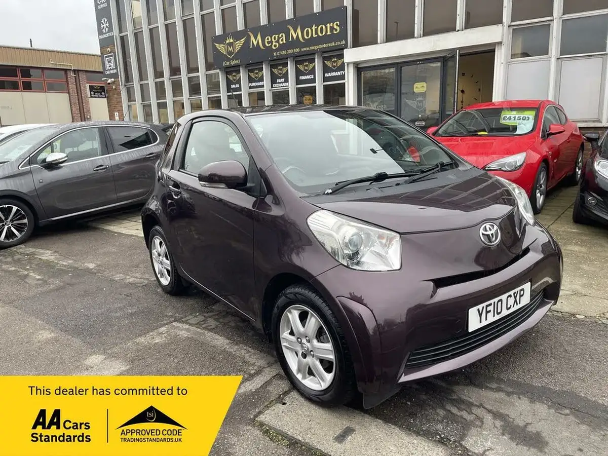 2010-toyota-iq-10-big-0