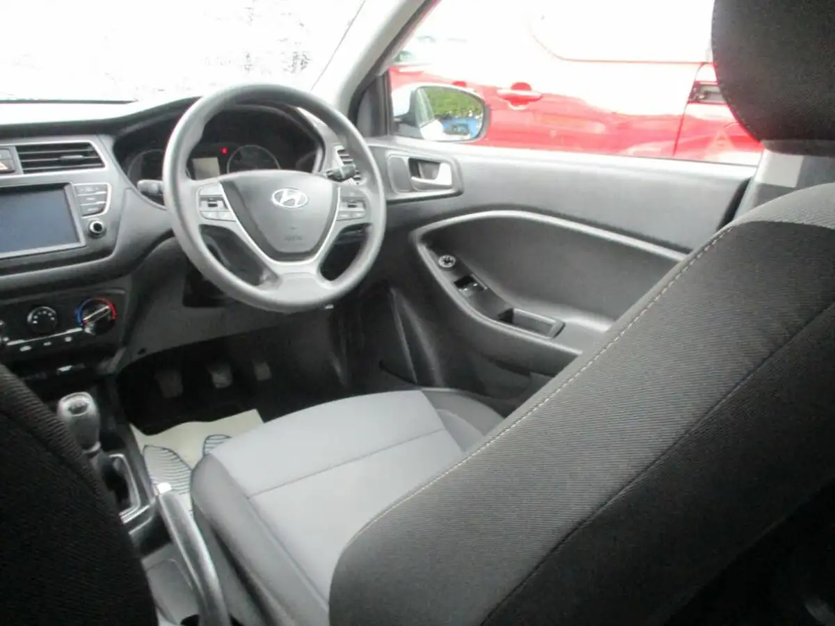 2019-hyundai-i20-12-s-connect-big-5
