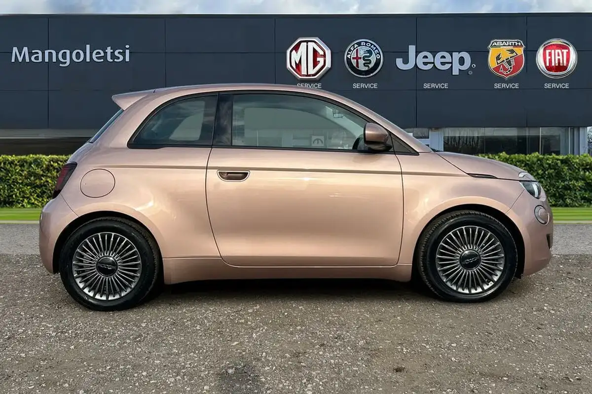2021-fiat-500-e-icon-big-3