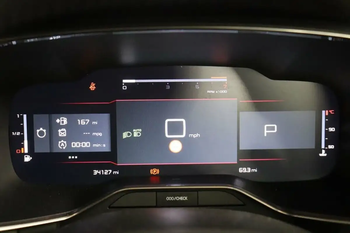 2022-citroen-c5-aircross-15bluehdi-shine-plus-eat8-big-25