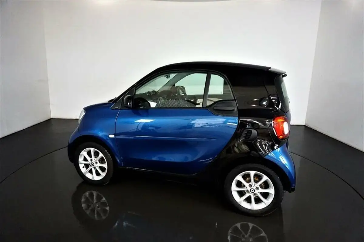 2016-smart-fortwo-10-passion-70bhp-premiumss-coupe-twinamic-big-4