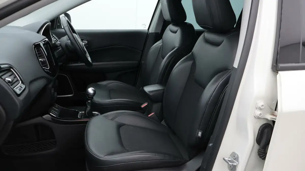 2020-jeep-compass-14-multiair-ii-night-eagle-big-14