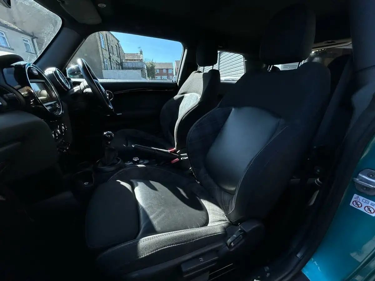 2017-mini-cooper-15-cooper-ss-hatchback-3d-big-17
