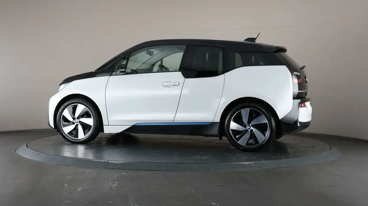 2022-bmw-i3-e-120-ah-big-68