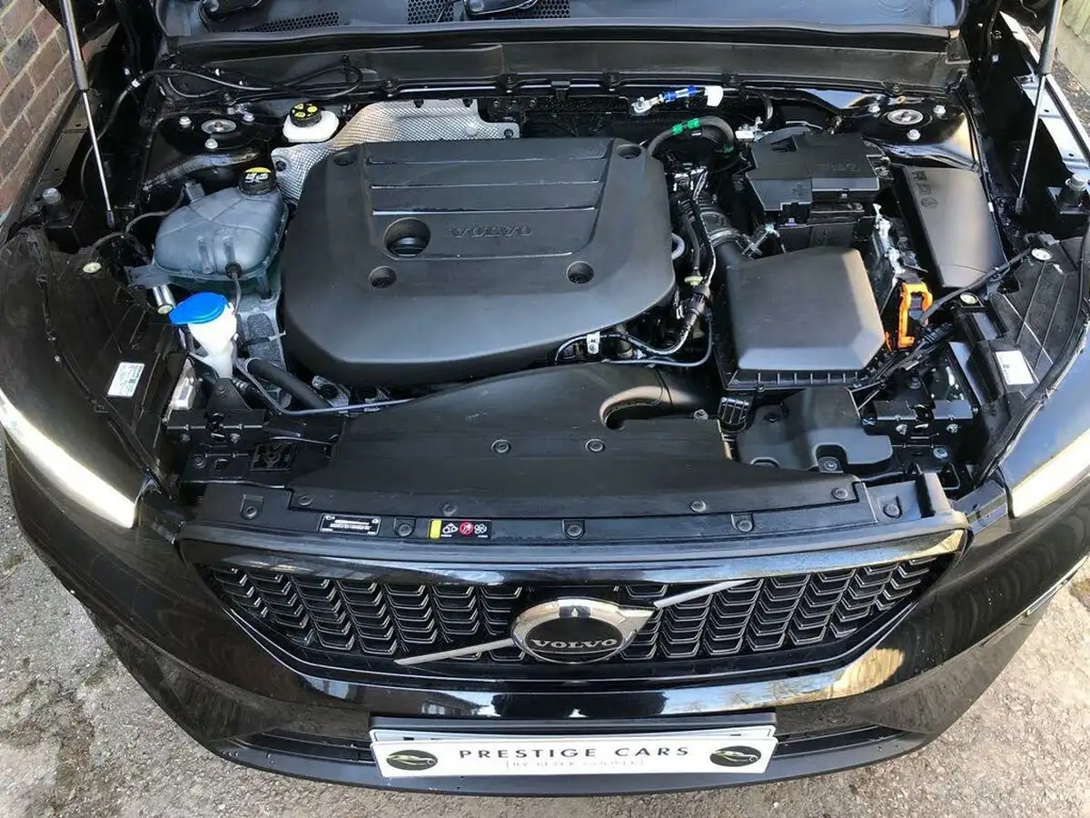 2023-volvo-xc40-20-b3-plus-big-29