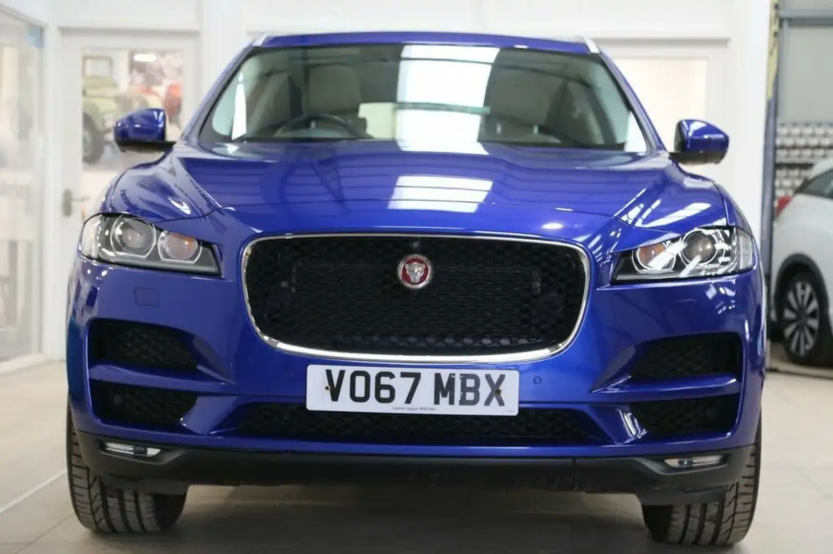2017-jaguar-f-pace-20-i4d-portfolio-240ps-awd-ss-auto-big-5