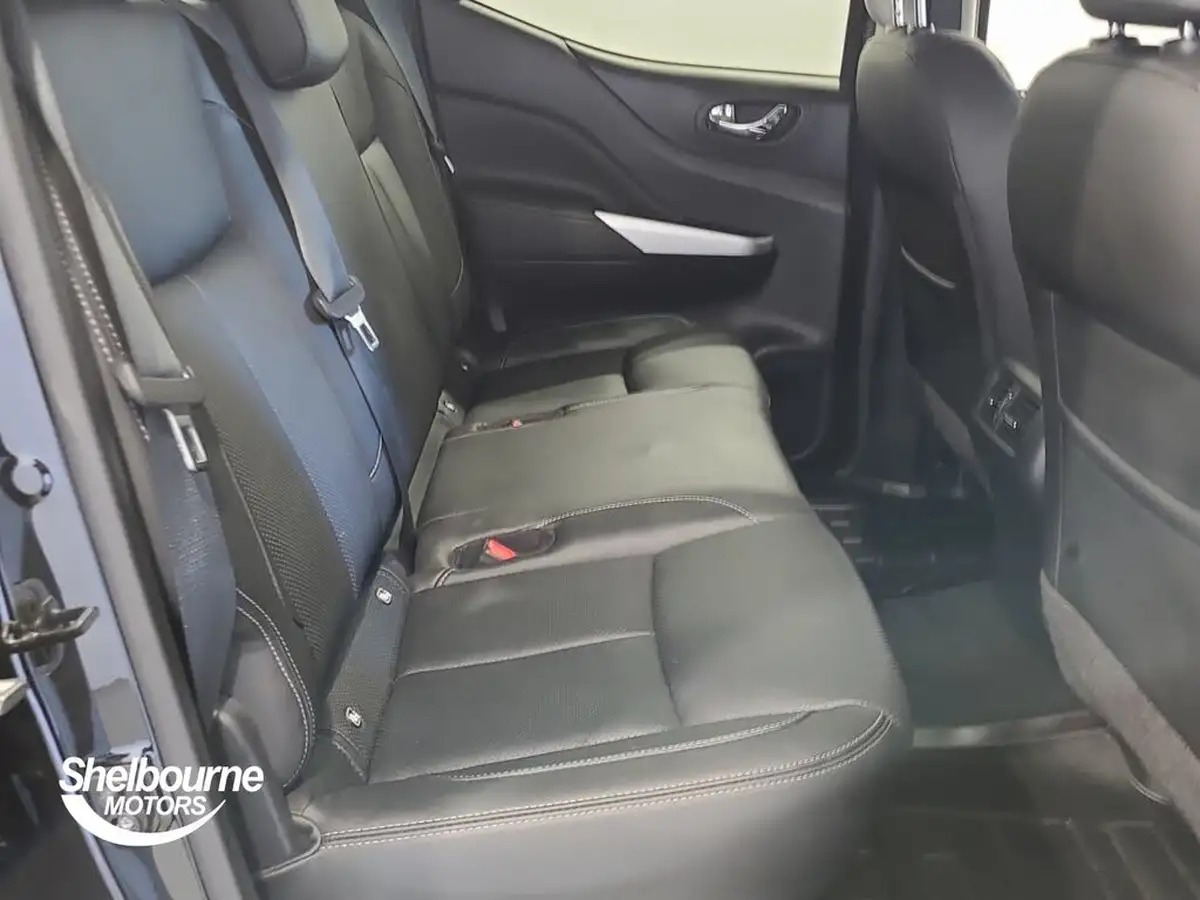 2021-nissan-navara-23dci-tt-tekna-8-navileather-auto-big-19