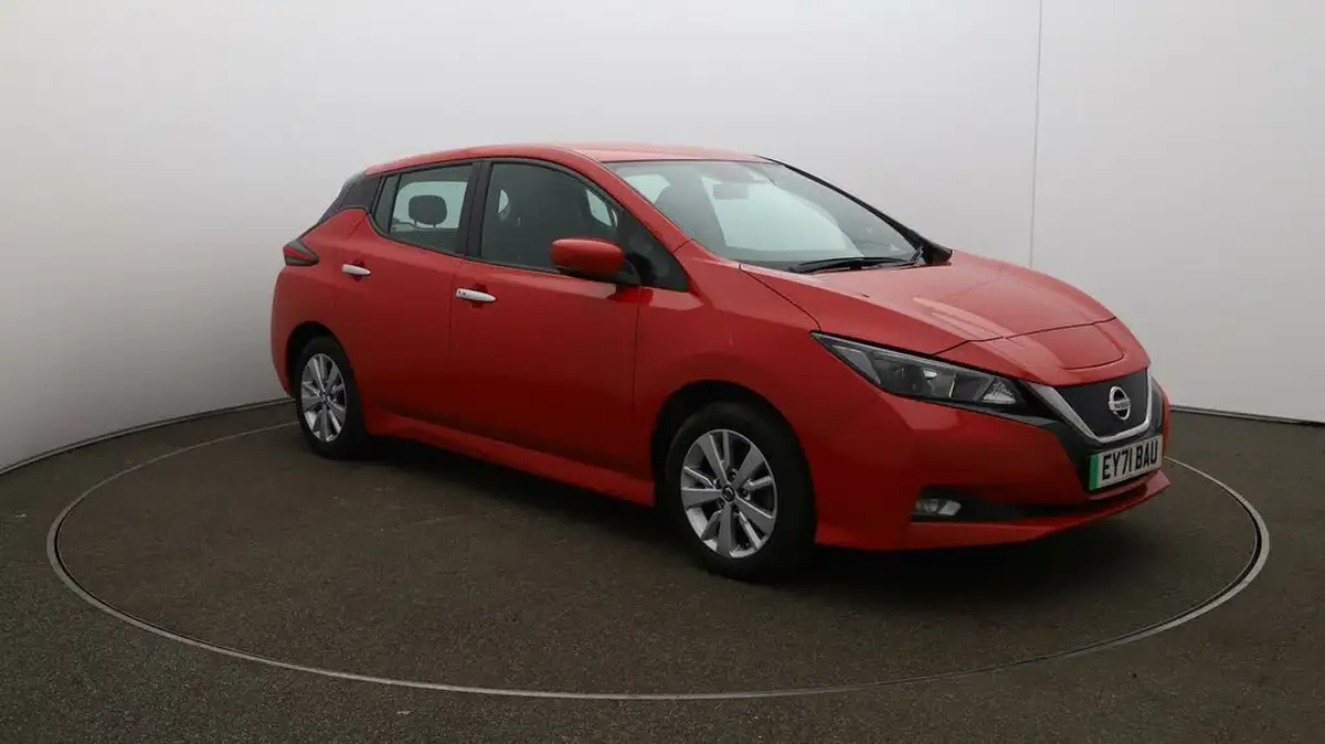 2021-nissan-leaf-e-acenta-big-1