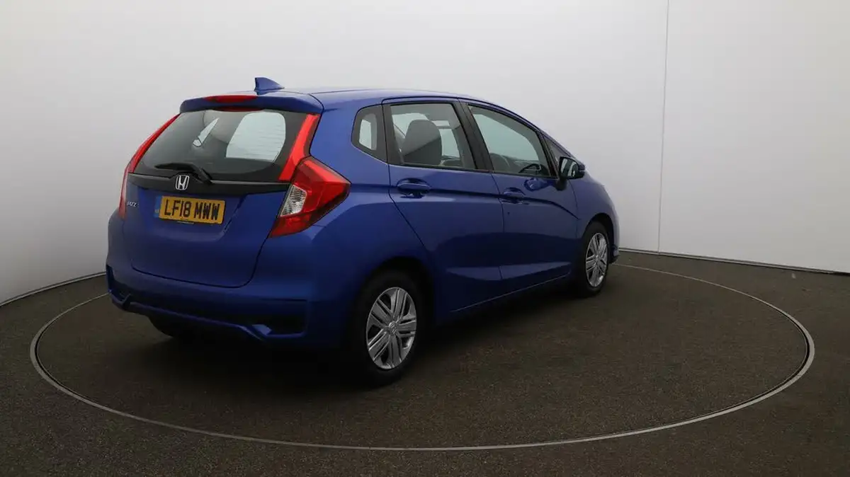 2018-honda-jazz-13-i-vtec-s-big-7