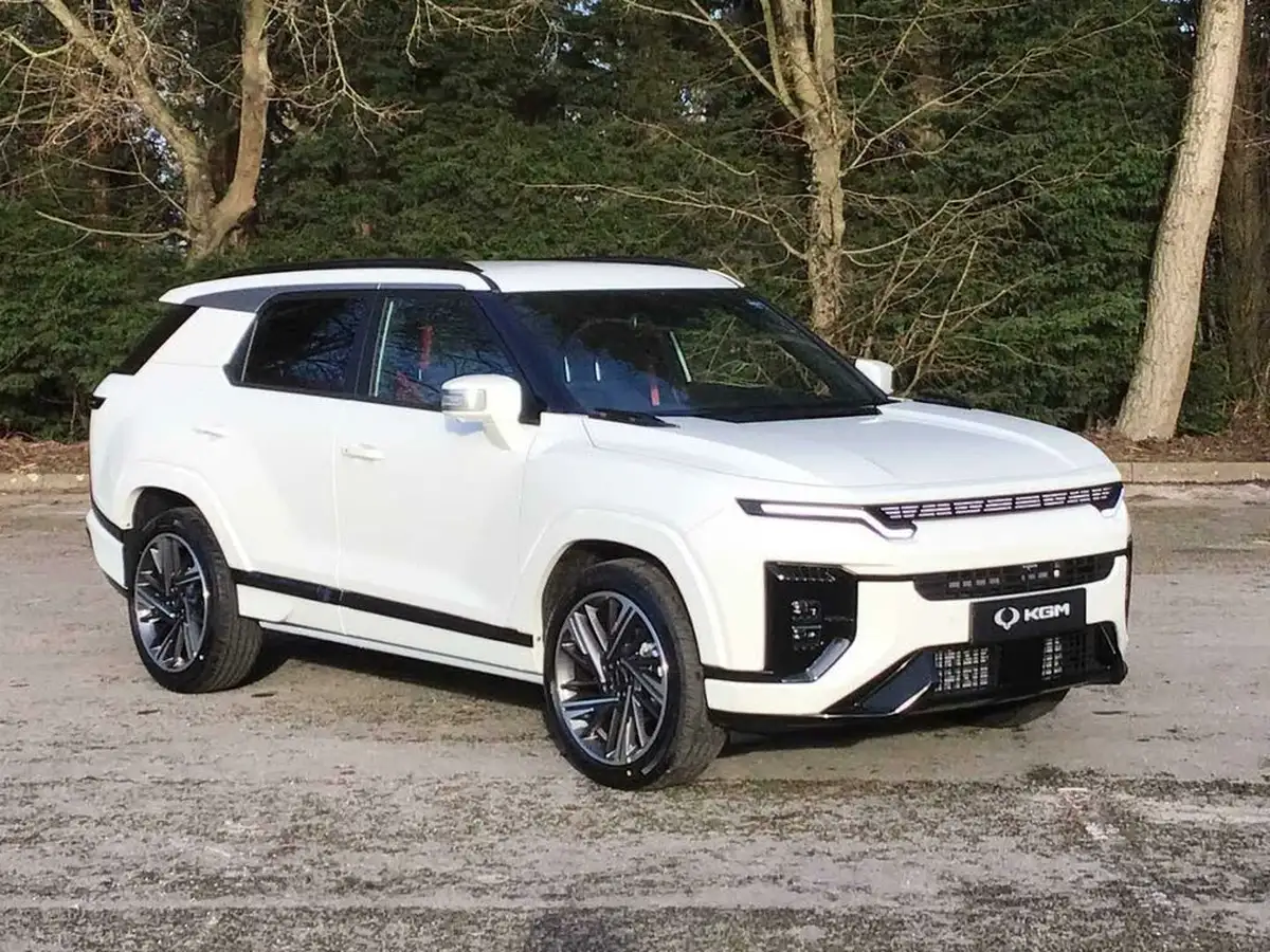 2025-kgm-ssangyong-actyon-15-k50-big-0