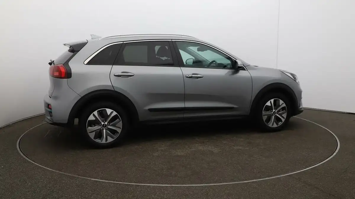 2022-kia-niro-ev-e-2-big-52