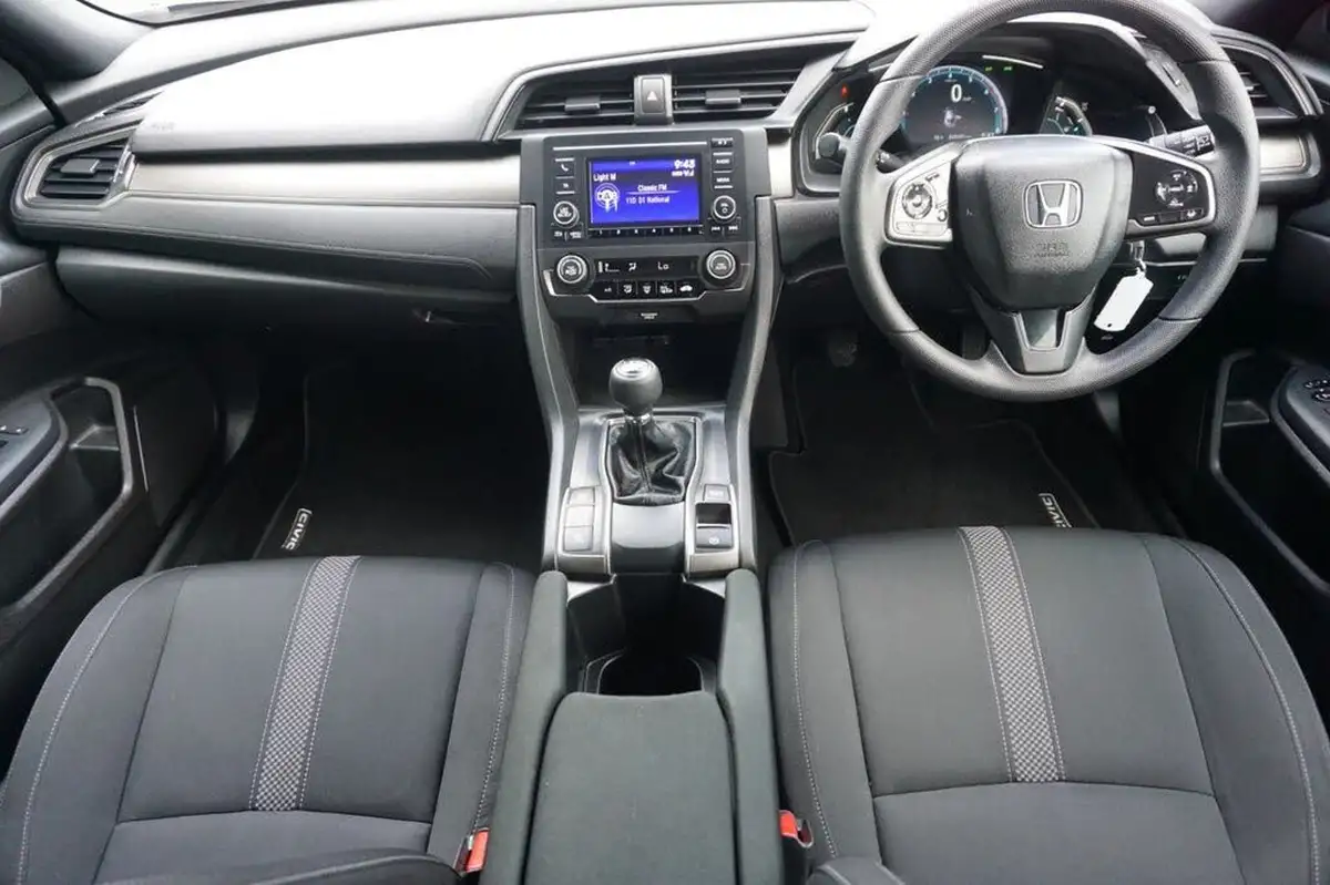 2021-honda-civic-10-vtec-turbo-se-hatchback-5d-big-7