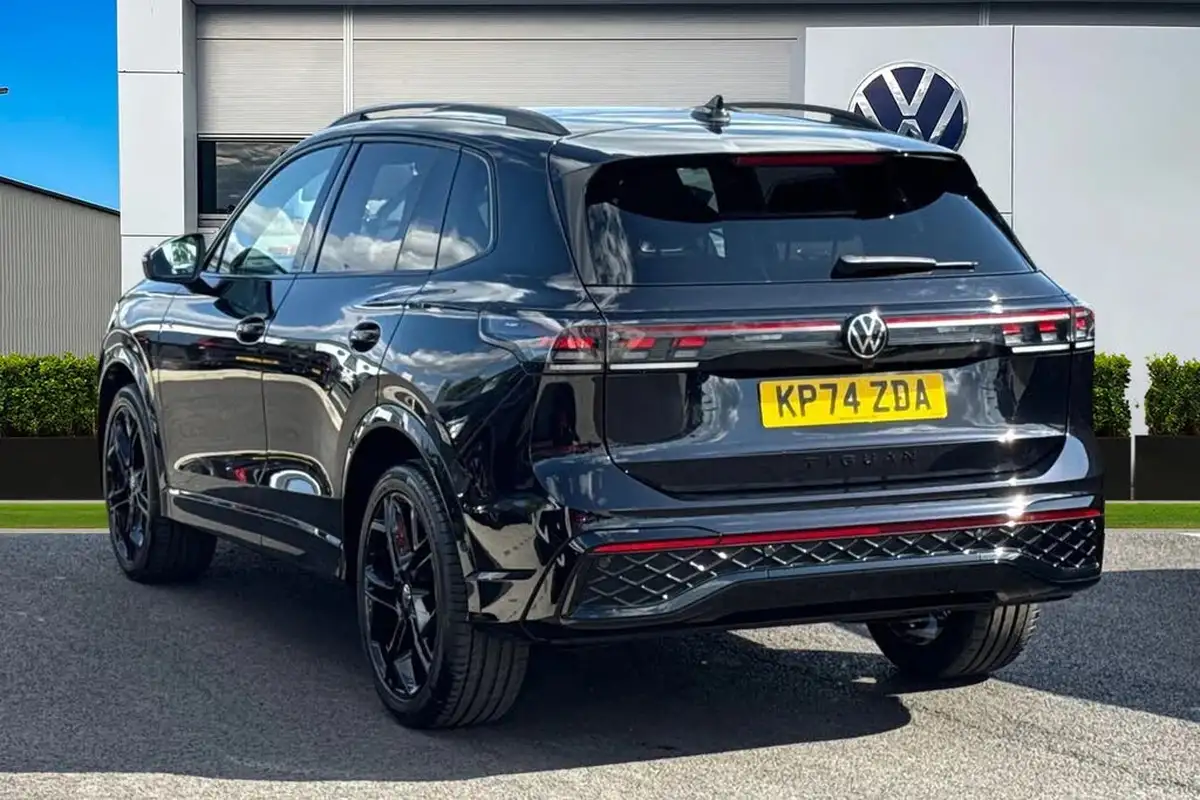 2024-volkswagen-tiguan-15-etsi-r-line-big-1