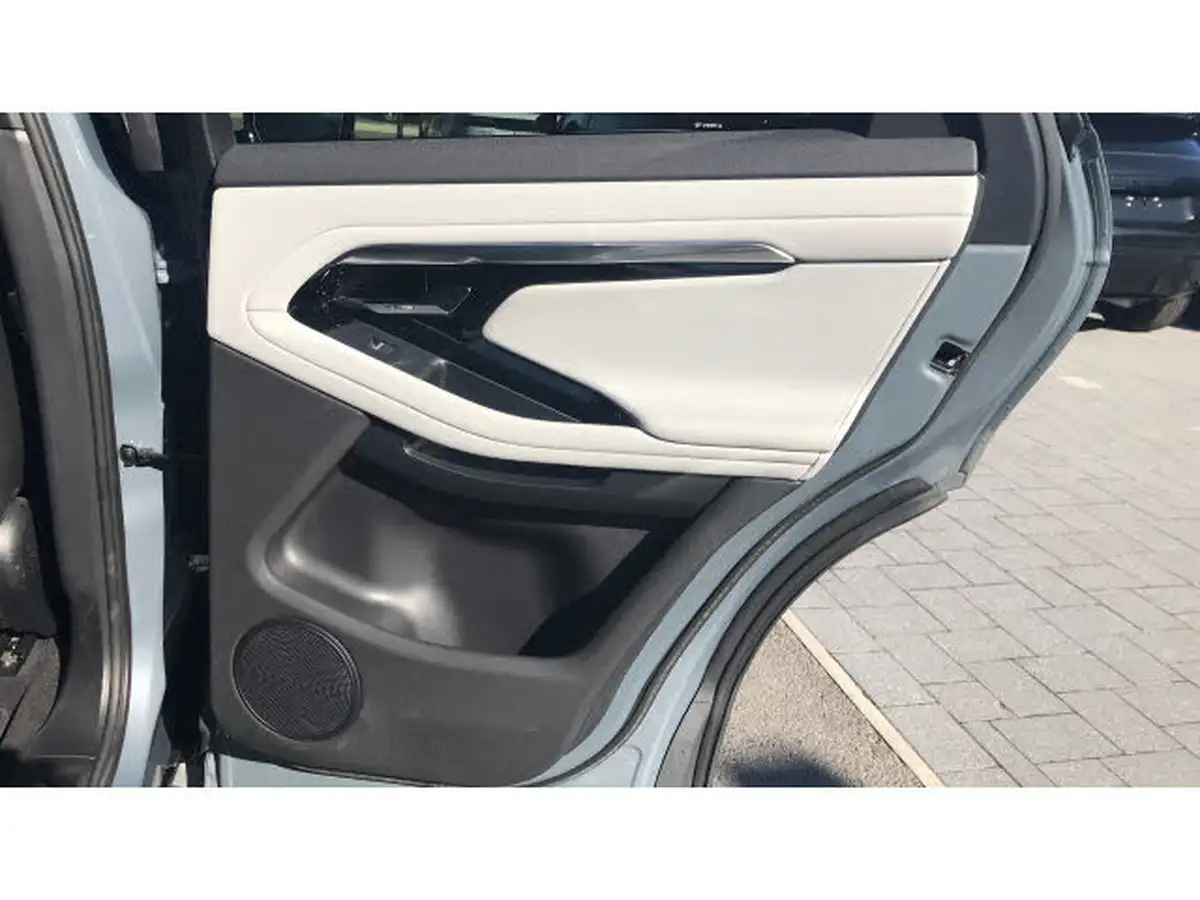 2022-land-rover-range-rover-evoque-20-d200-r-dynamic-s-big-28