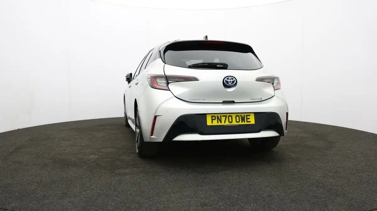 2020-toyota-corolla-18-vvt-i-excel-trk-hatchback-big-31