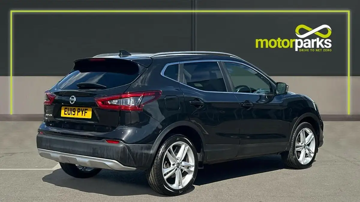 2019-nissan-qashqai-13-dig-t-n-motion-140ps-big-2