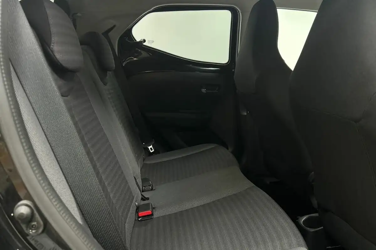 2019-toyota-aygo-10-vvt-i-x-plore-big-16