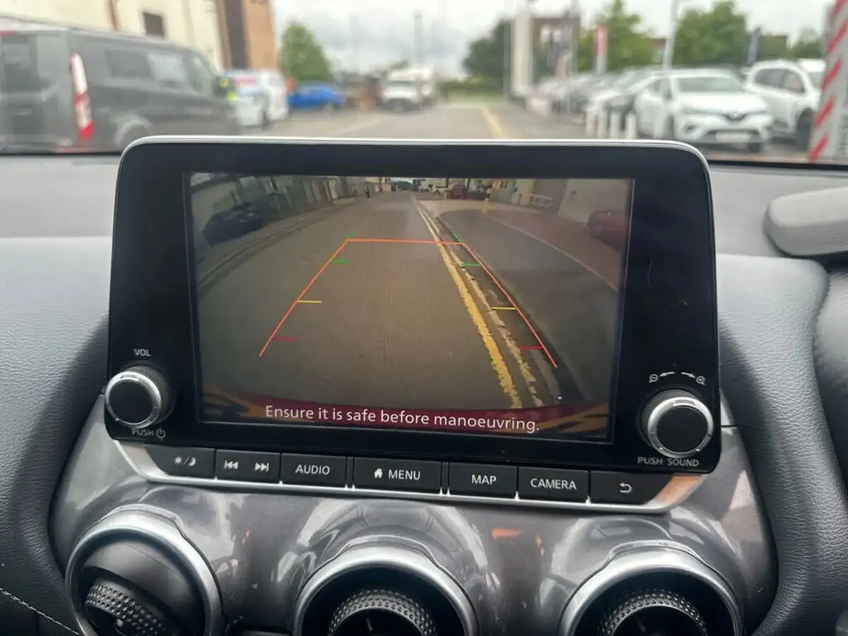 2021-nissan-juke-10-dig-t-n-connecta-big-13