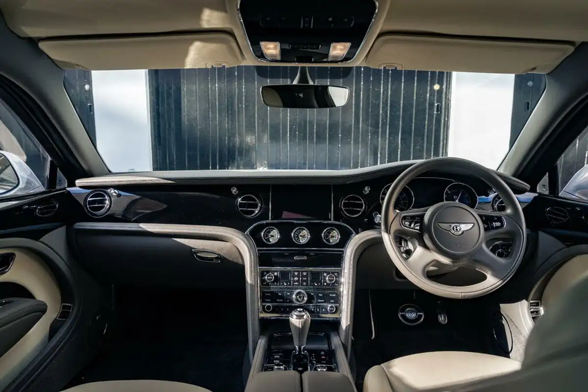 2019-bentley-mulsanne-675-extended-wheelbase-big-16