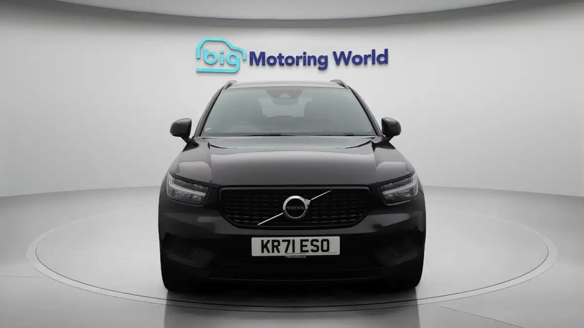 2022-volvo-xc40-20-b4-r-design-big-2
