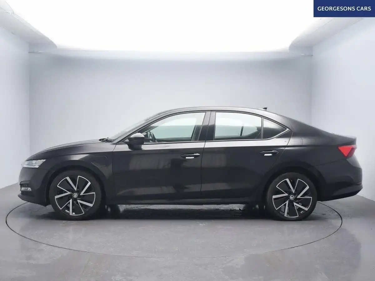 2021-skoda-octavia-14-tsi-se-technology-hatchback-big-2