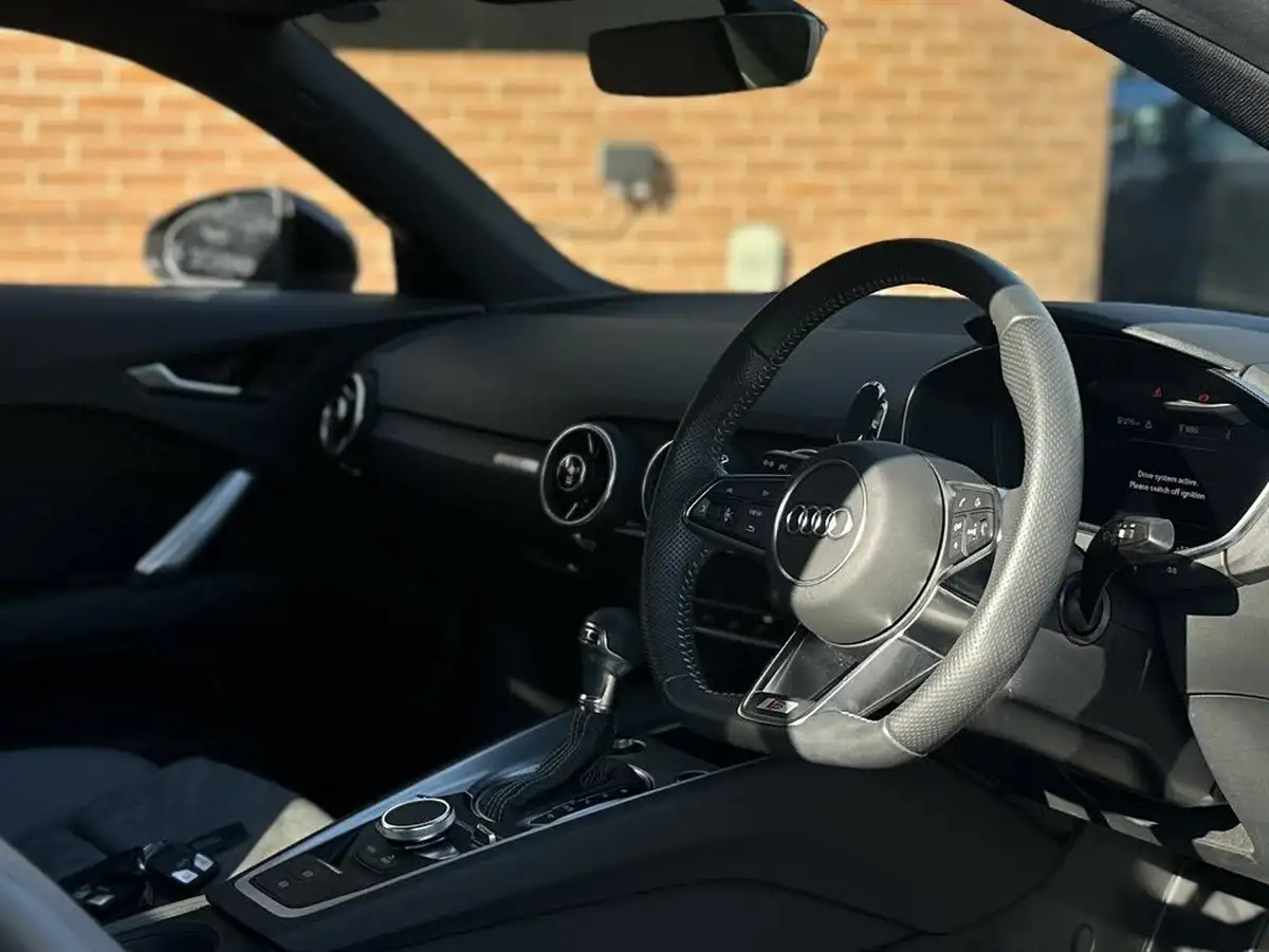 2023-audi-tt-coupe-20-40-tfsi-s-line-big-13