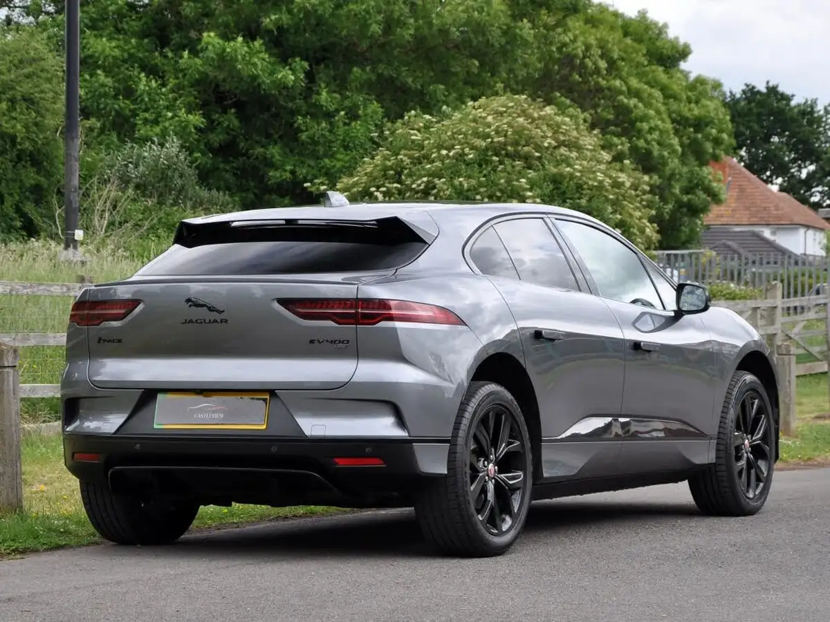 2021-jaguar-i-pace-ev400-black-big-14