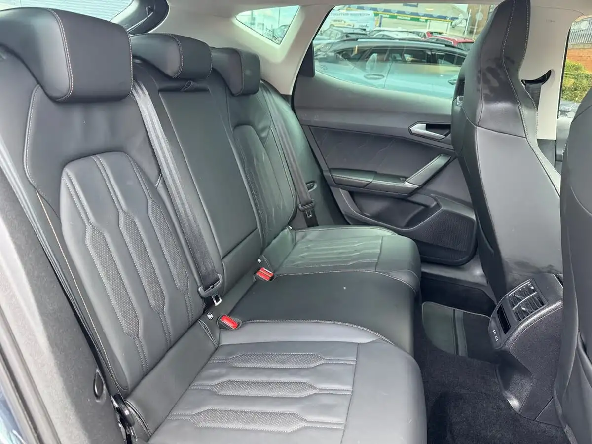 2021-cupra-formentor-14-e-hybrid-v2-big-11
