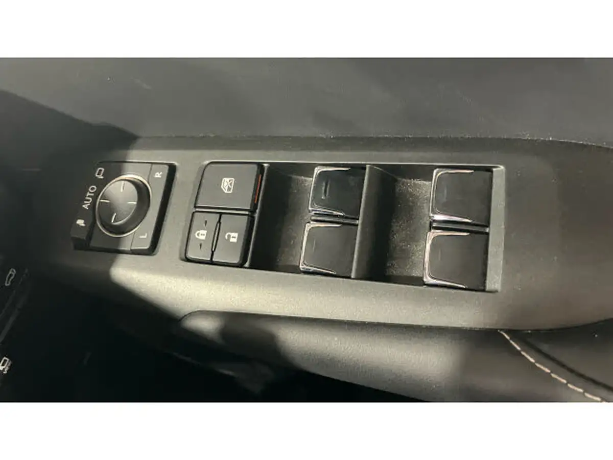 2020-lexus-nx-300h-25-takumi-sunroof-big-33