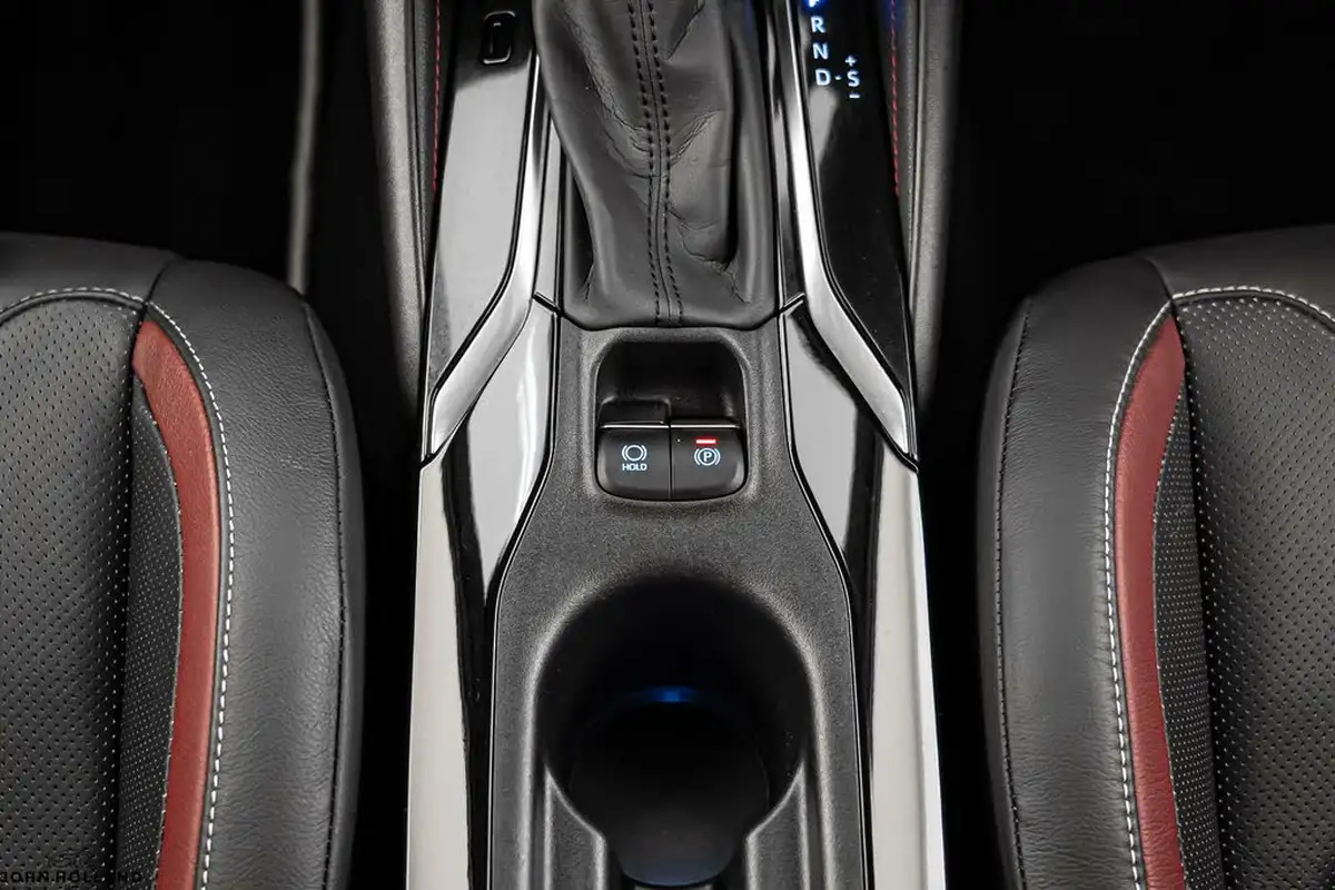 2022-toyota-corolla-20-vvt-i-excel-181bhp-trk-hatchback-big-32