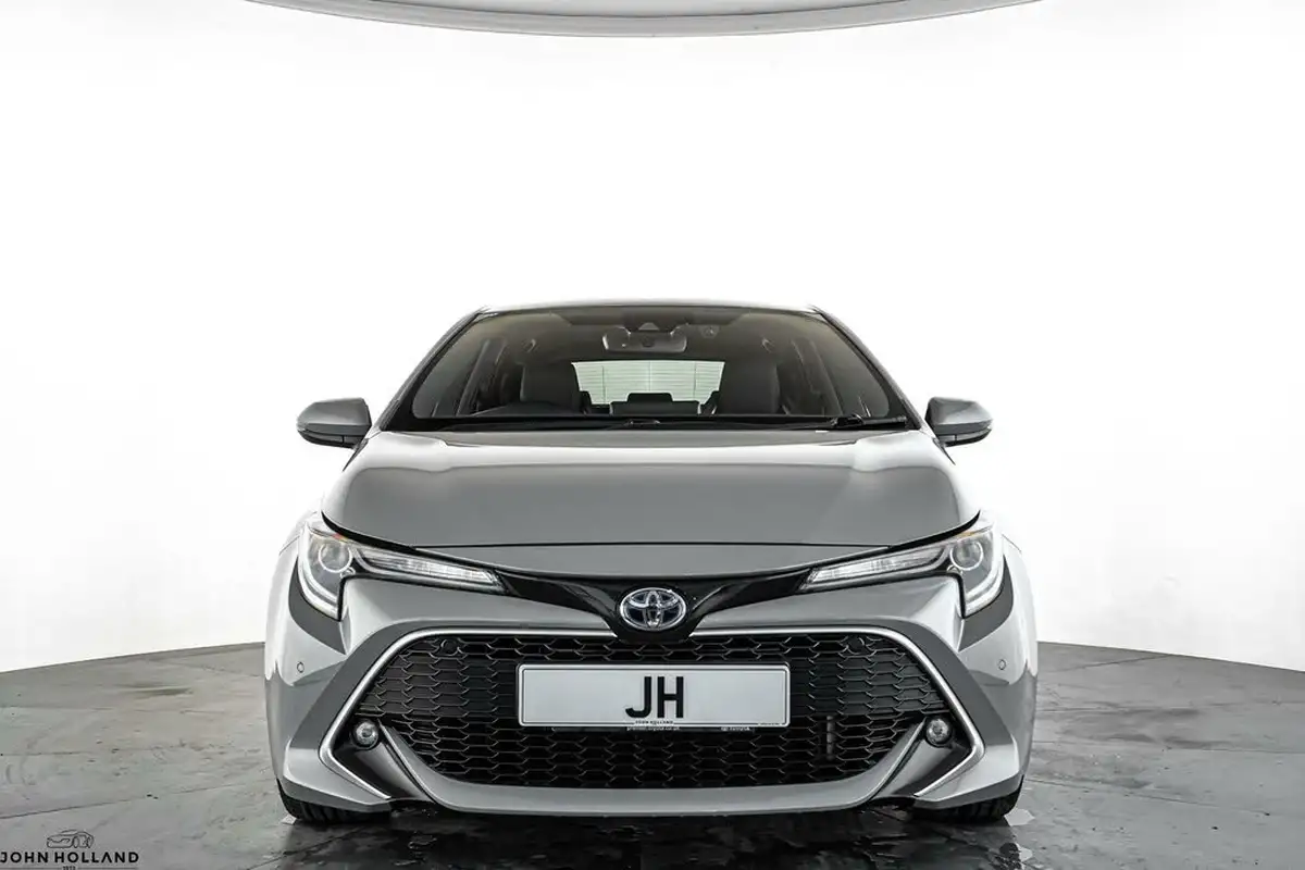 2022-toyota-corolla-20-vvt-i-excel-181bhp-trk-hatchback-big-4