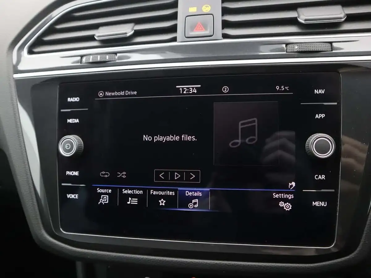 2021-volkswagen-tiguan-15-tsi-life-150ps-big-20