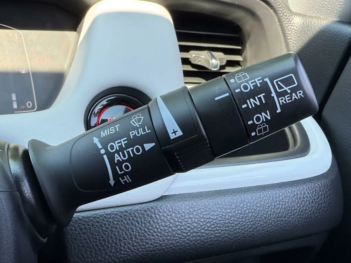 2022-honda-jazz-15-i-mmd-ex-107ps-big-59