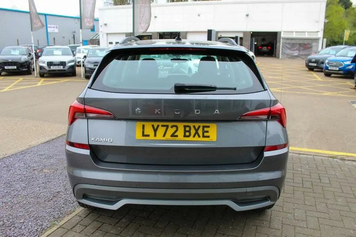 2023-skoda-kamiq-10-tsi-se-109ps-big-6