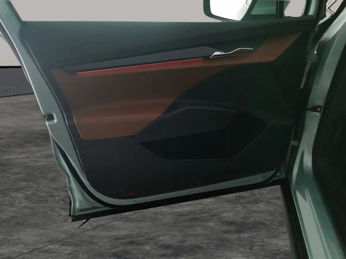2021-skoda-enyaq-e-60-62-kwh-big-39