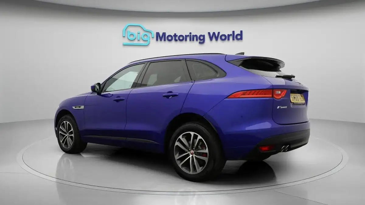 2019-jaguar-f-pace-20-i4d-r-sport-180ps-auto-big-4