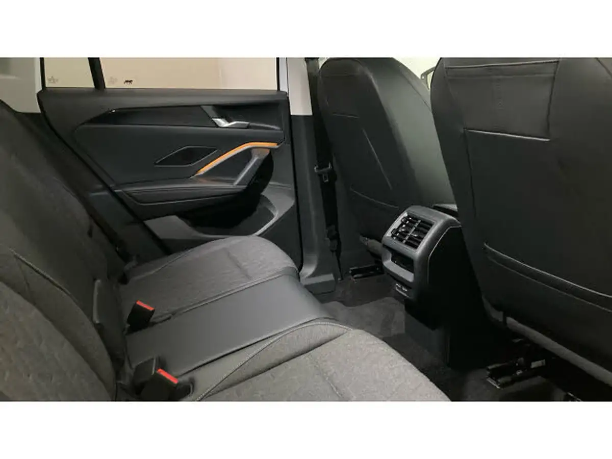 2025-volkswagen-tiguan-15-etsi-match-150ps-big-36