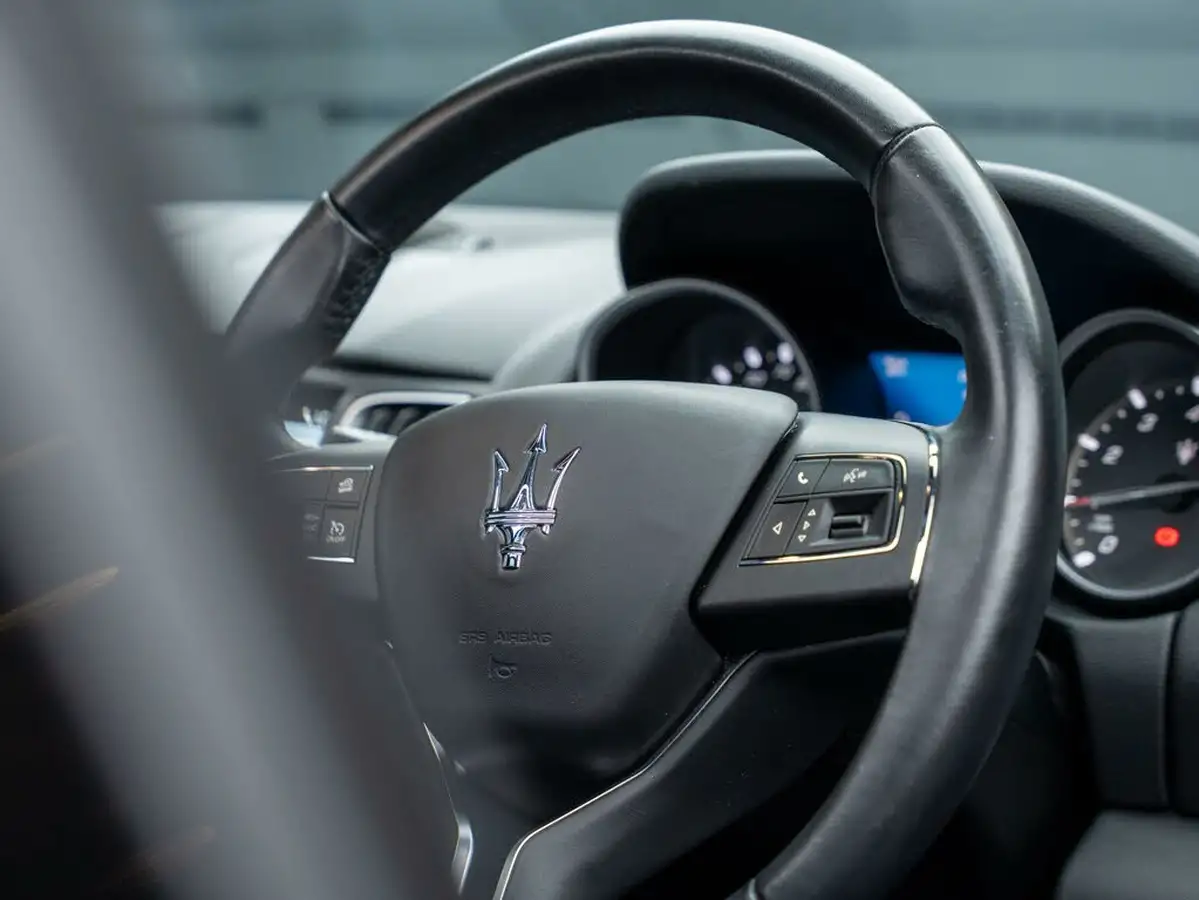 2020-maserati-levante-30-big-38