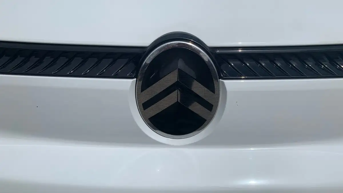 2024-citroen-berlingo-big-42