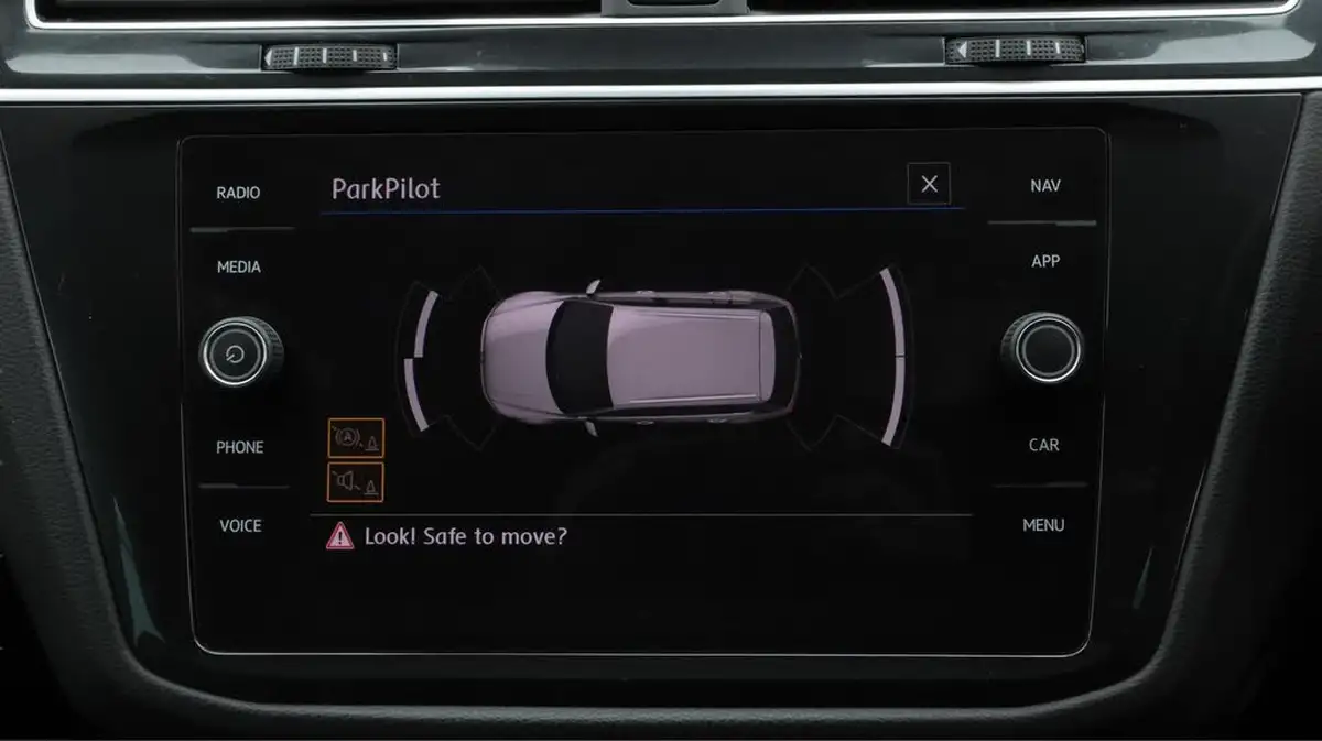2018-volkswagen-tiguan-20tdi-r-line-150ps-4motion-ss-dsg-big-28