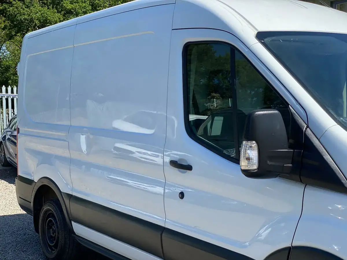 2017-ford-transit-20tdci-310-l2h2-105pseu6-big-17