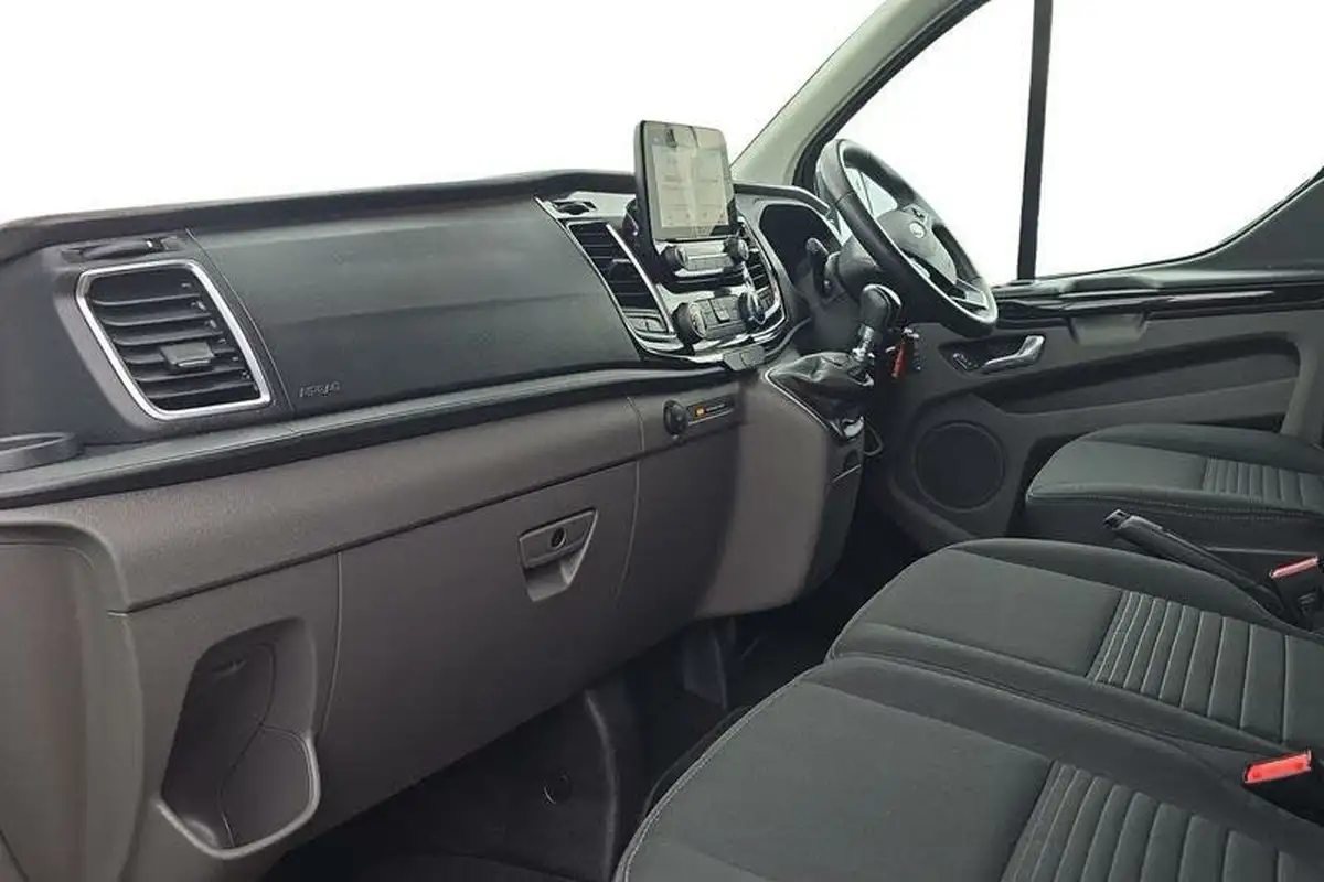 2022-ford-transit-custom-20tdci-300-l1h1-limited-130pseu6dt-double-cab-in-van-big-3