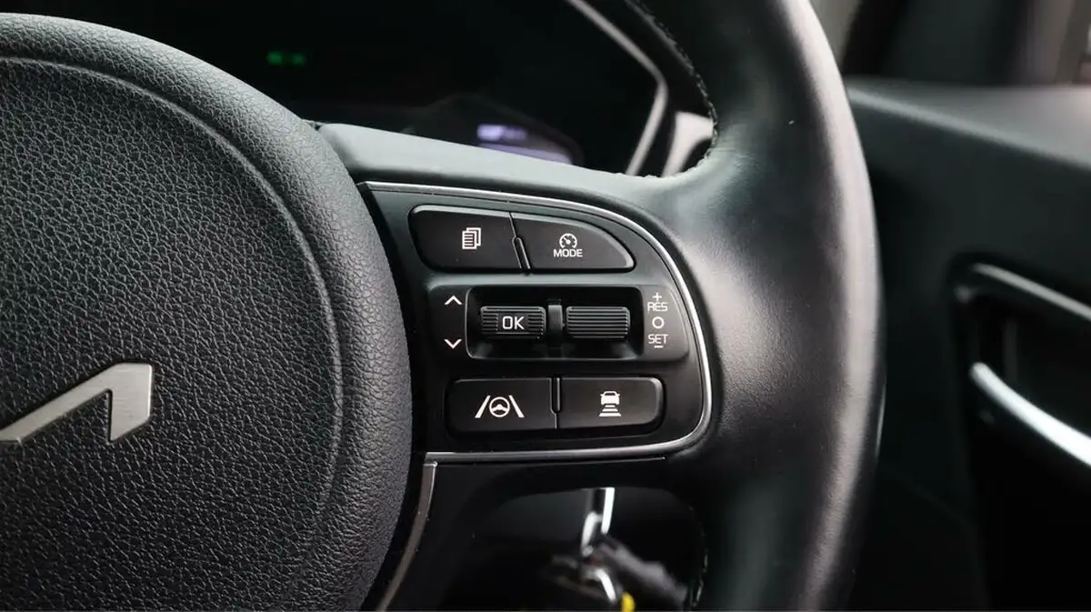 2022-kia-niro-16-gdi-3-156kwh-big-26