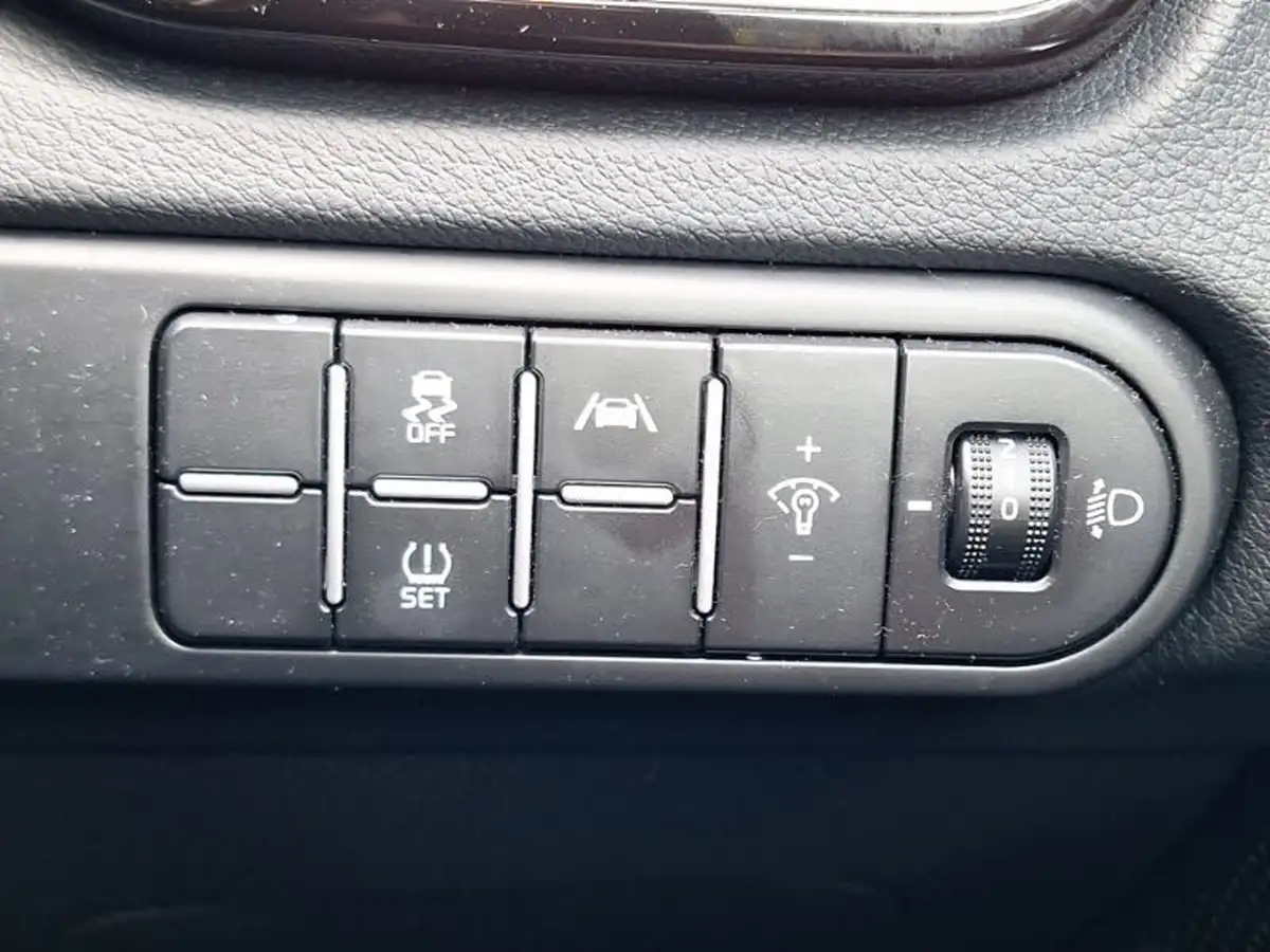 2022-kia-pro-ceed-15-t-gdi-gt-line-big-16
