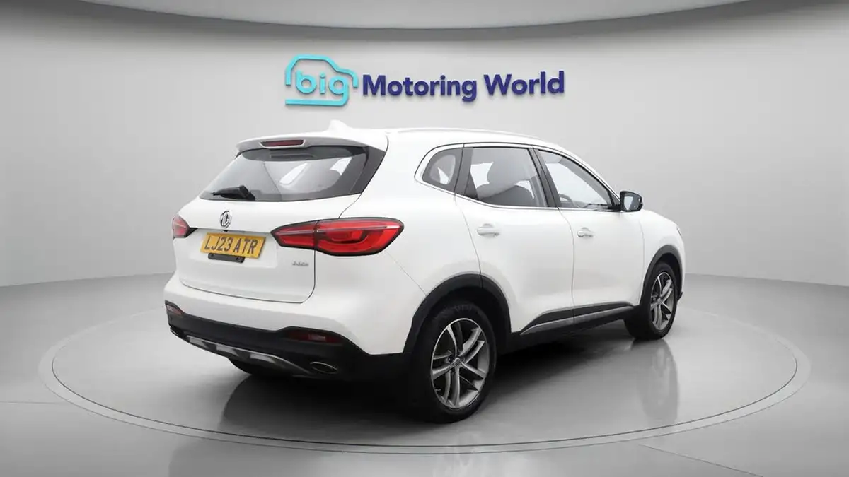 2023-mg-hs-15t-gdi-excite-162ps-dct-big-7